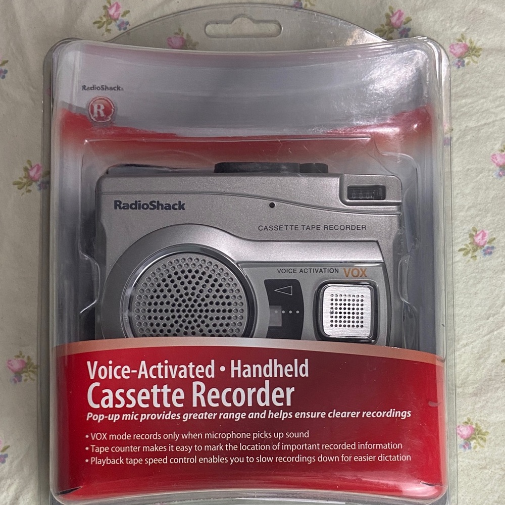 Vintage NIB Radio Shack voice activated, handheld Cassette Tape Recorder